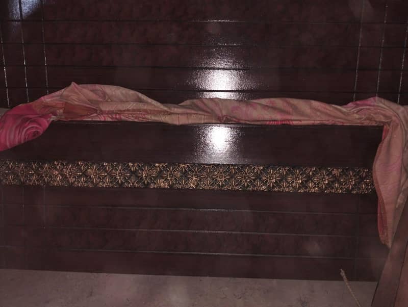 bed side table 0