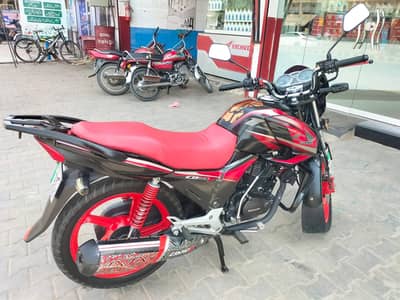 HONDA CB 150F