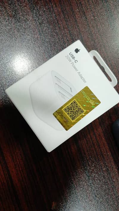 Iphone Adapter and cables ,Samsung adapters, Car chargers, Power Bank