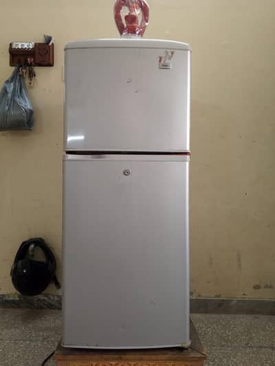 Refrigerator Hiar 7Cft