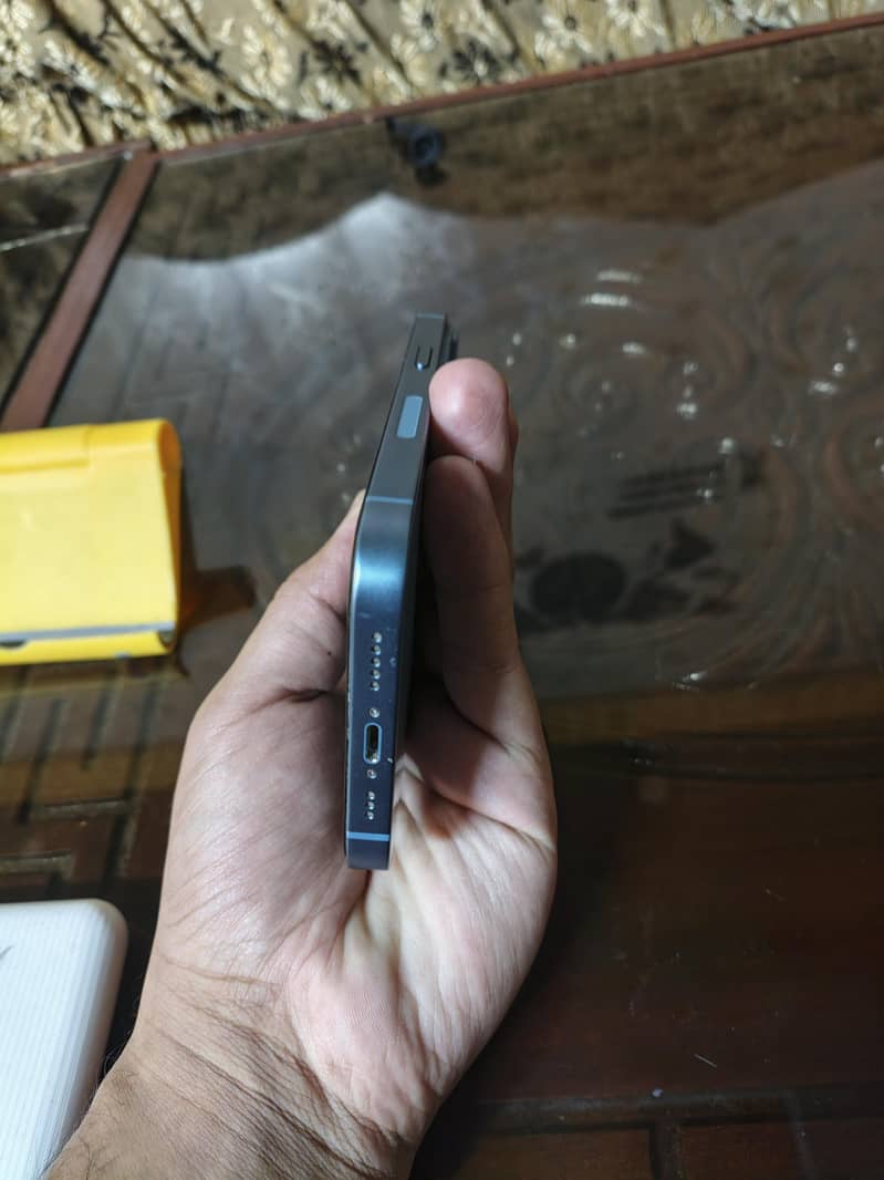 Apple iPhone 14 1