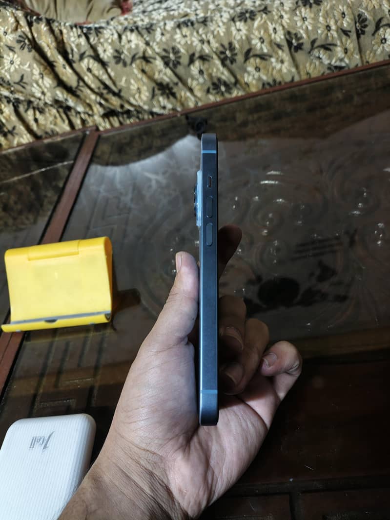 Apple iPhone 14 2