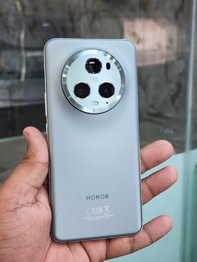 Honor Magic 5 Pro 12/512GB with complete box