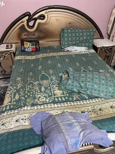 Complete bed set