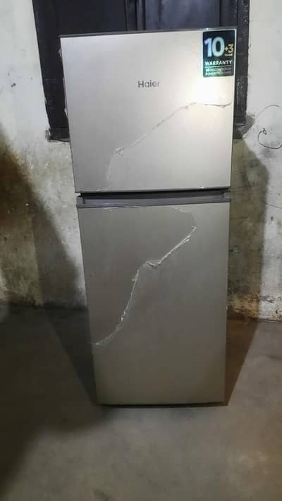 haier medium size fridge