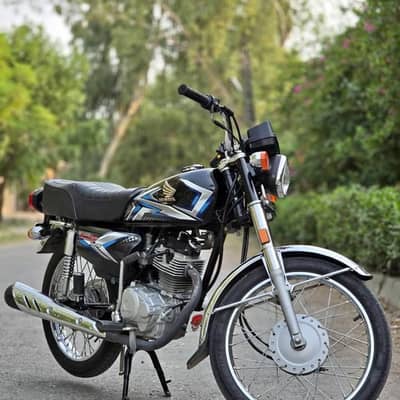 Honda CG 125 2025