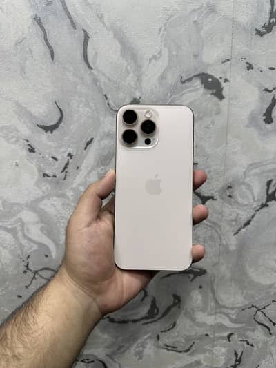 Apple iPhone 16 Pro Max