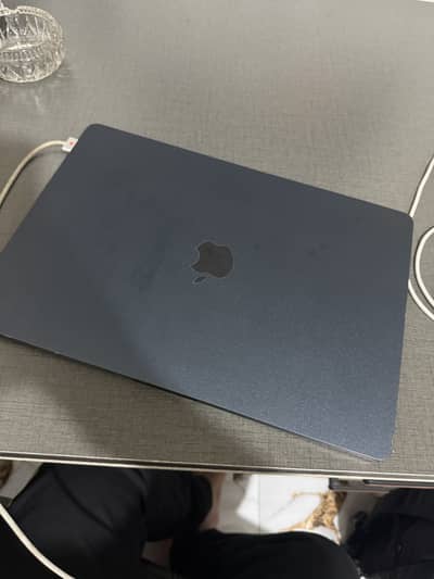 Apple macbook air 2023 m2