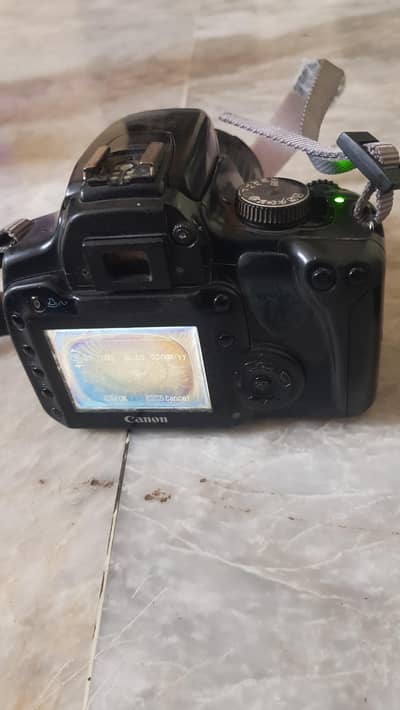 DSLR camera 400d