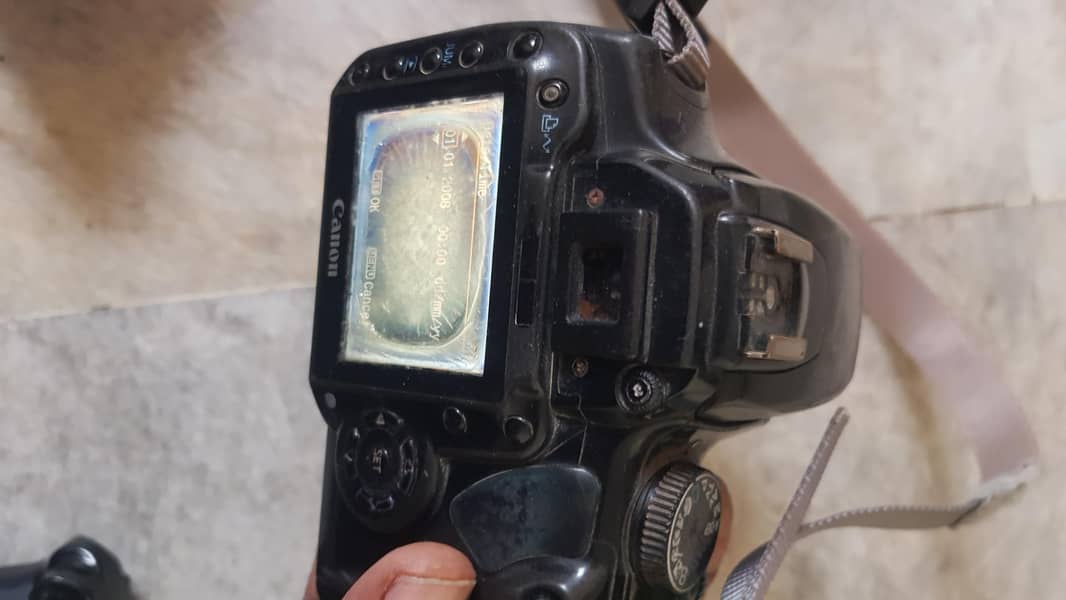 DSLR camera 400d 1