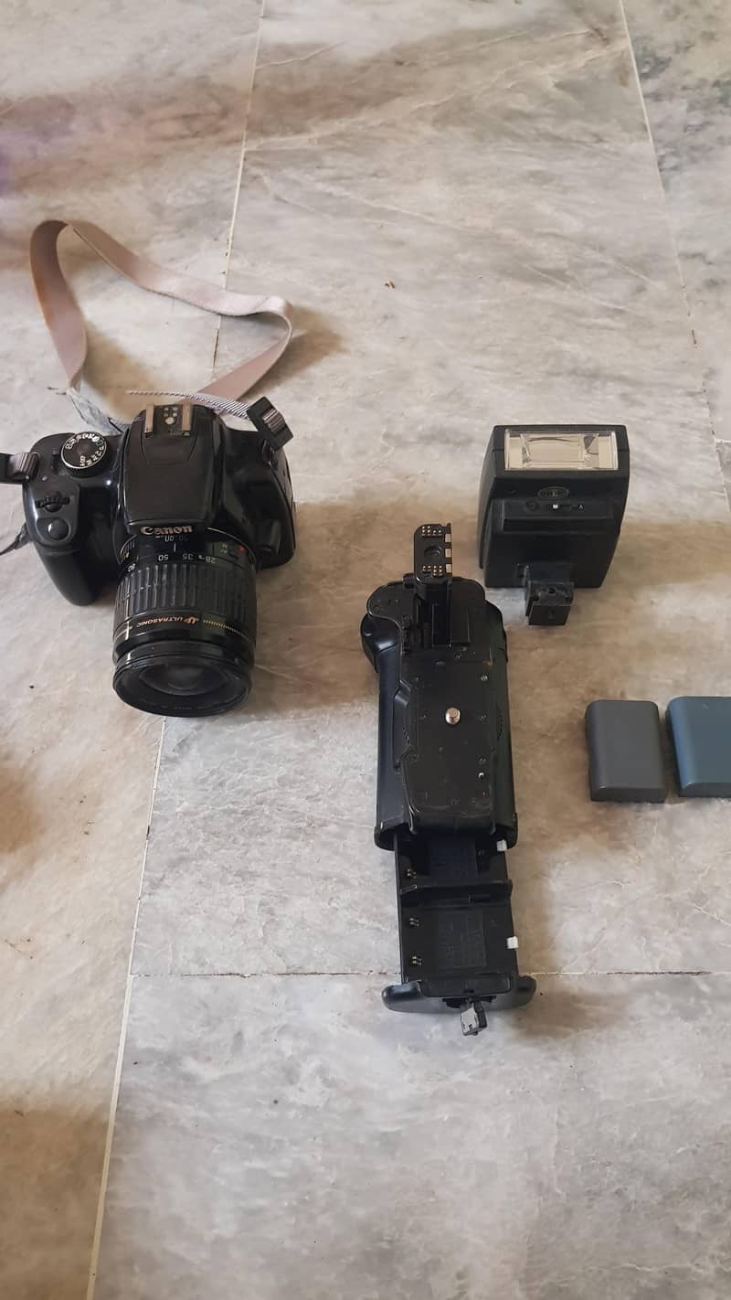 DSLR camera 400d 3