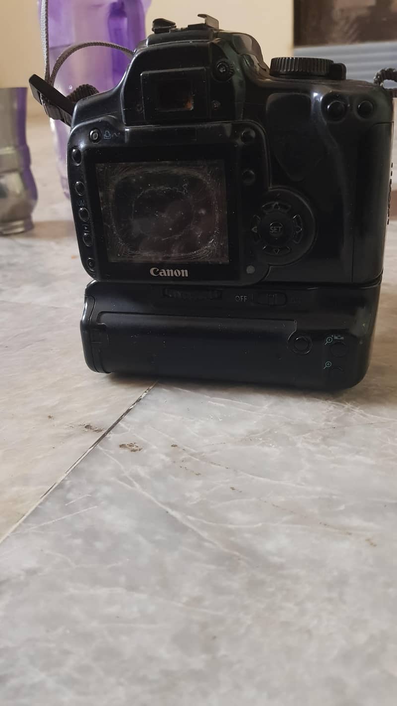 DSLR camera 400d 12