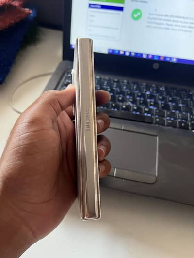 Samsung Mobile Z Fold 4