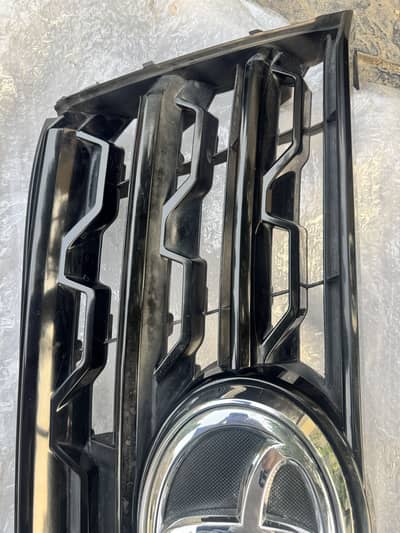 Fortuner 2021 new shape grill genuine company