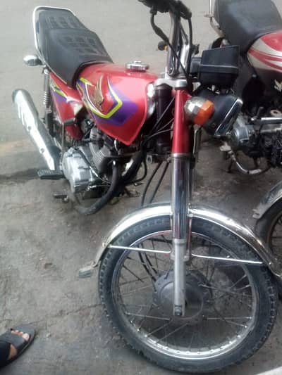 Honda CG 125 2017 total janiun