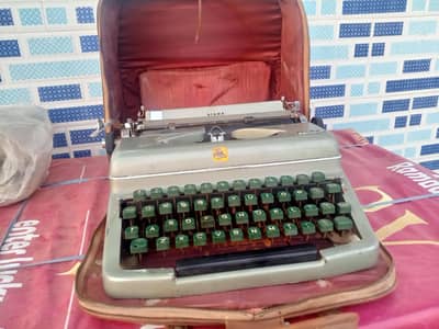 Typewriter manual