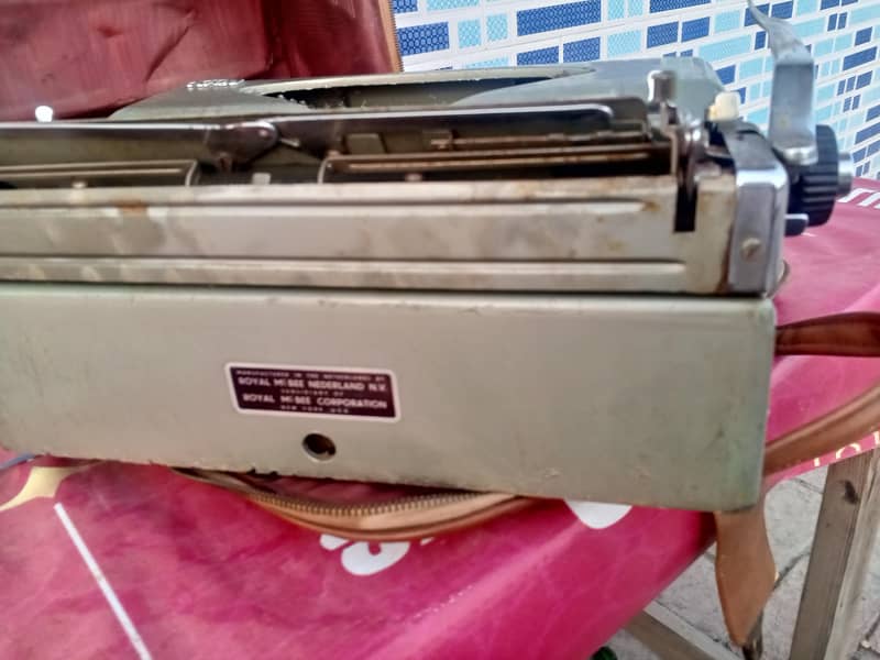 Typewriter manual 10