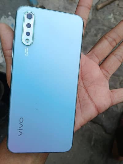 Vivo S1