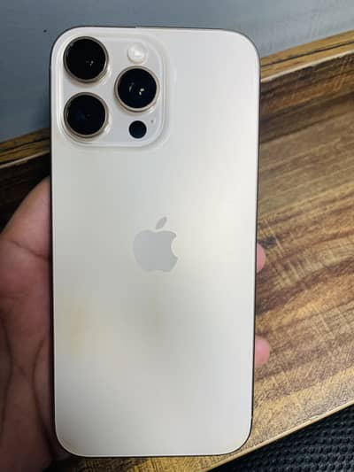 Apple iPhone 16 Pro Max