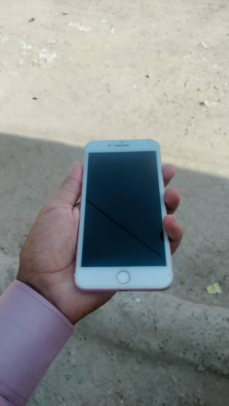 Apple iPhone 7 Plus 2