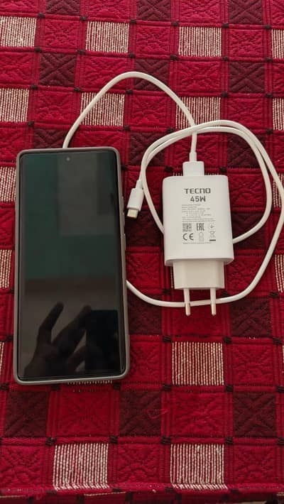 Tecno CAMON 40 Pro