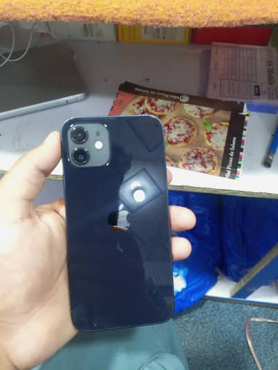 Apple iPhone 12
