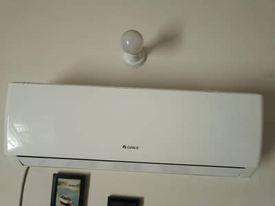 Gree AC 1 Ton 2 season used