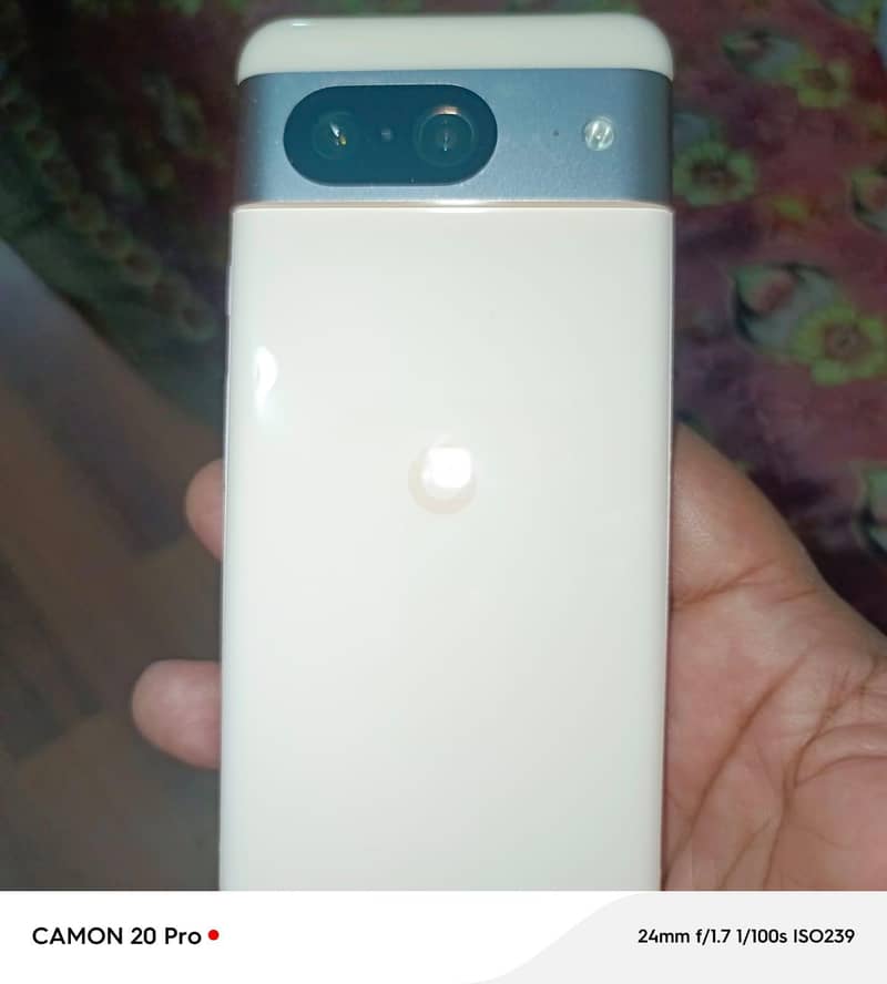 Google pixel 8 1