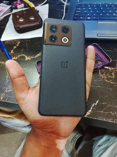 One Plus 10 Pro