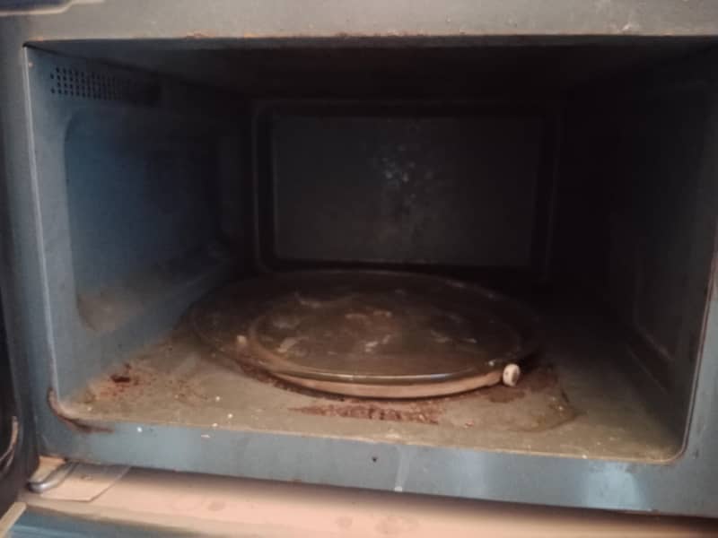 orient microwave 1