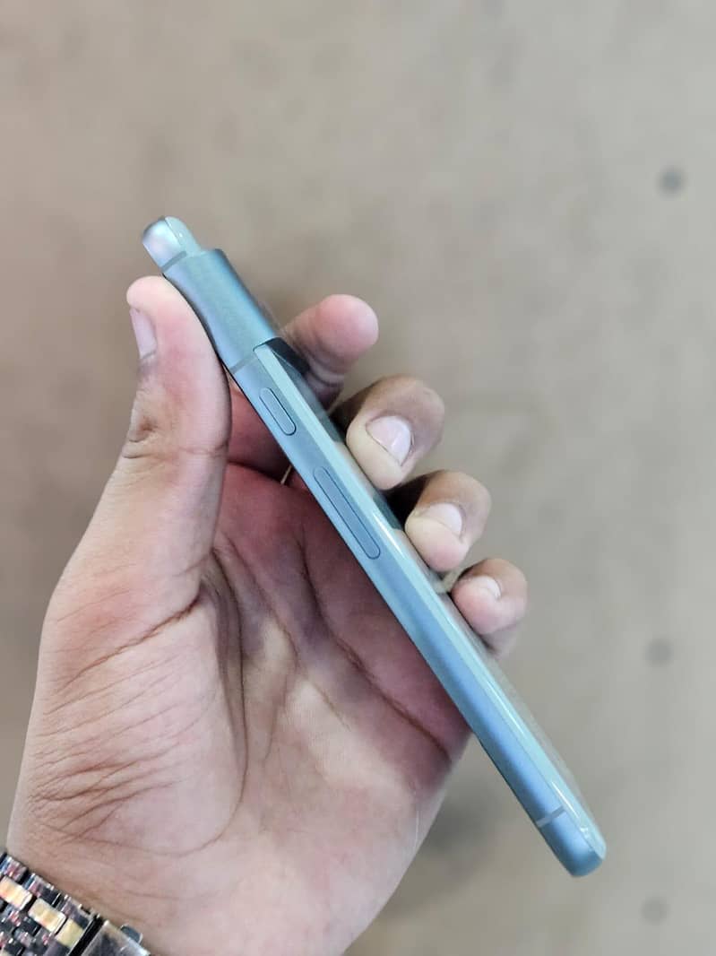 Google Pixel 8 0