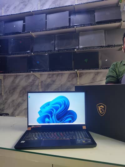 MSI GS75 Stealth 10SGS Gaming Laptop RTX 2080 8GB 32GB DDR4 FHD 360hz