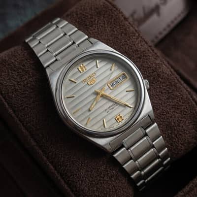 Seiko 5 automatic 21 Jewels Luxury Grey Dial