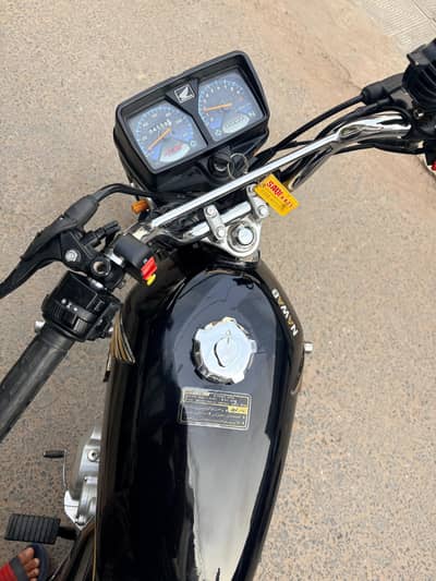 Honda 125 black self start