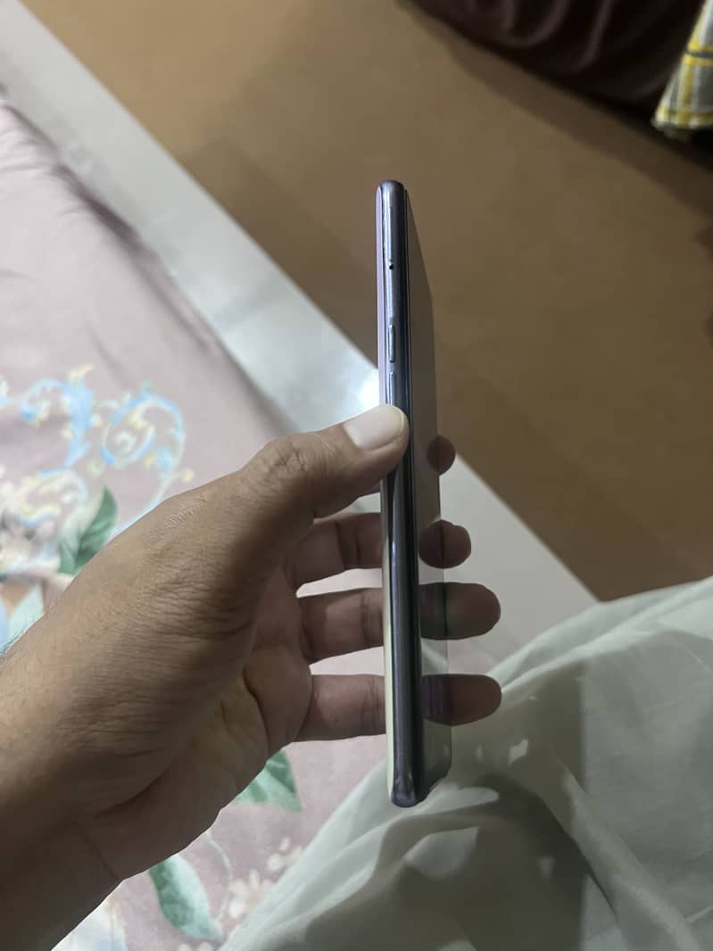 OPPO A95 1