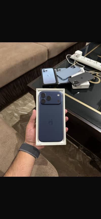 Apple iPhone 17 Pro Max jv