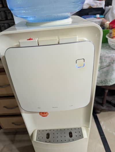 Water Dispenser in working condition