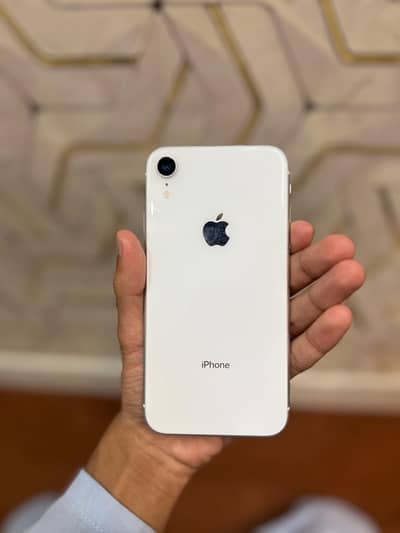 Apple iPhone XR