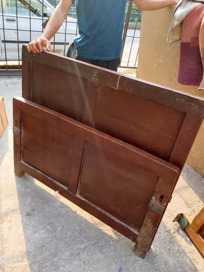 3 single Beds Heavy Wooden