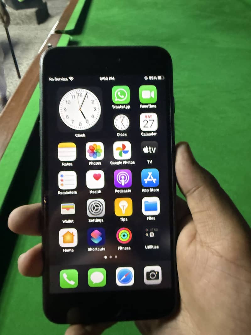 Apple iPhone 8 Plus 9