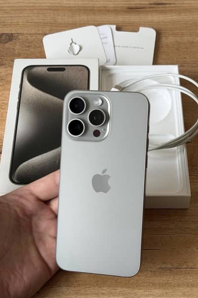 Apple iPhone 15 Pro Max JV