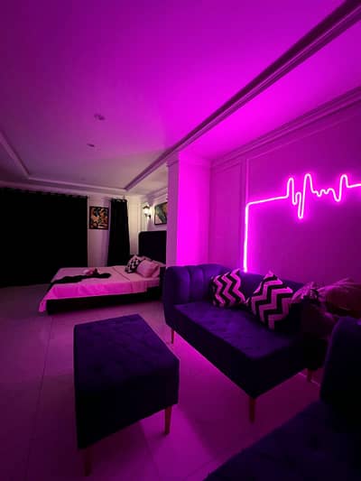 very beautiful studio available in bahria town lahore furnished
