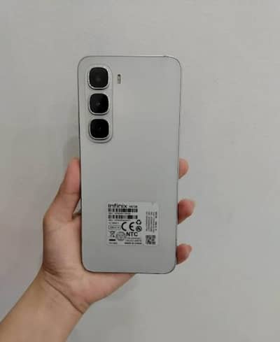Infinix hot 60i 10/10 8/128