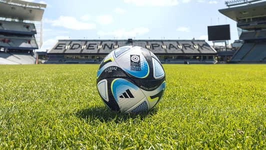 adidas Oceaunz Pro football