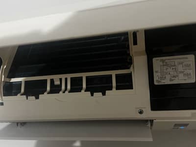 Daikin Inverter Ac 1 Ton