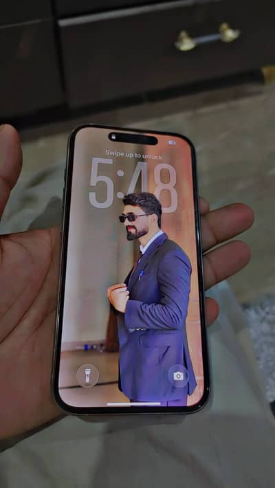 i am selling my iphone 15 pro 256 gb
