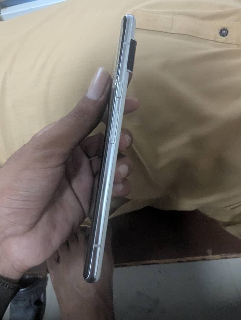 Google Pixel 6 Pro 4
