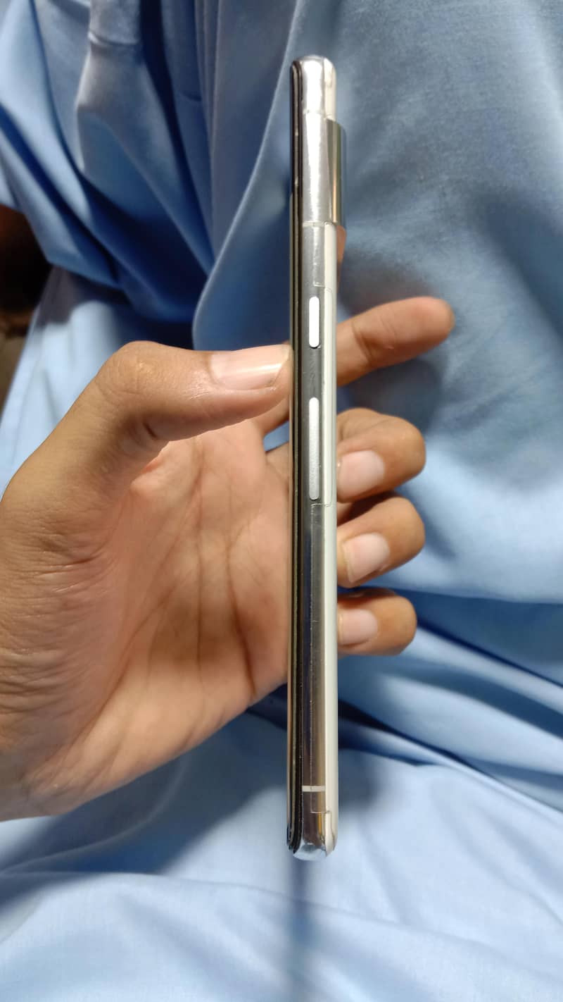 Google Pixel 7 Pro 2