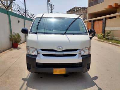 toyota hiace 214 one hand