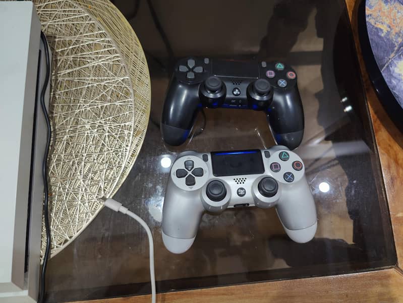 SONY PS4 7